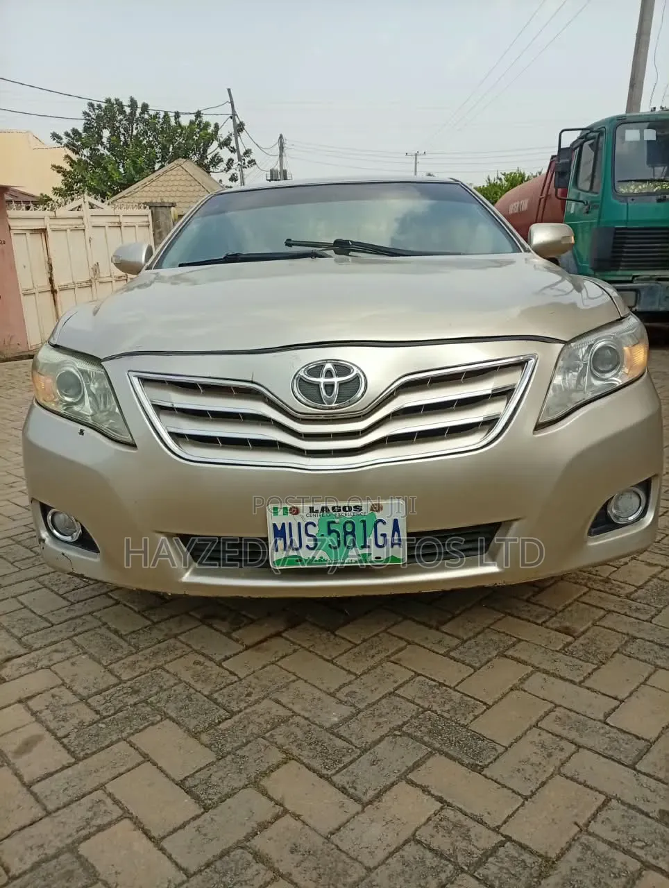 Toyota Camry 2009 Gold
