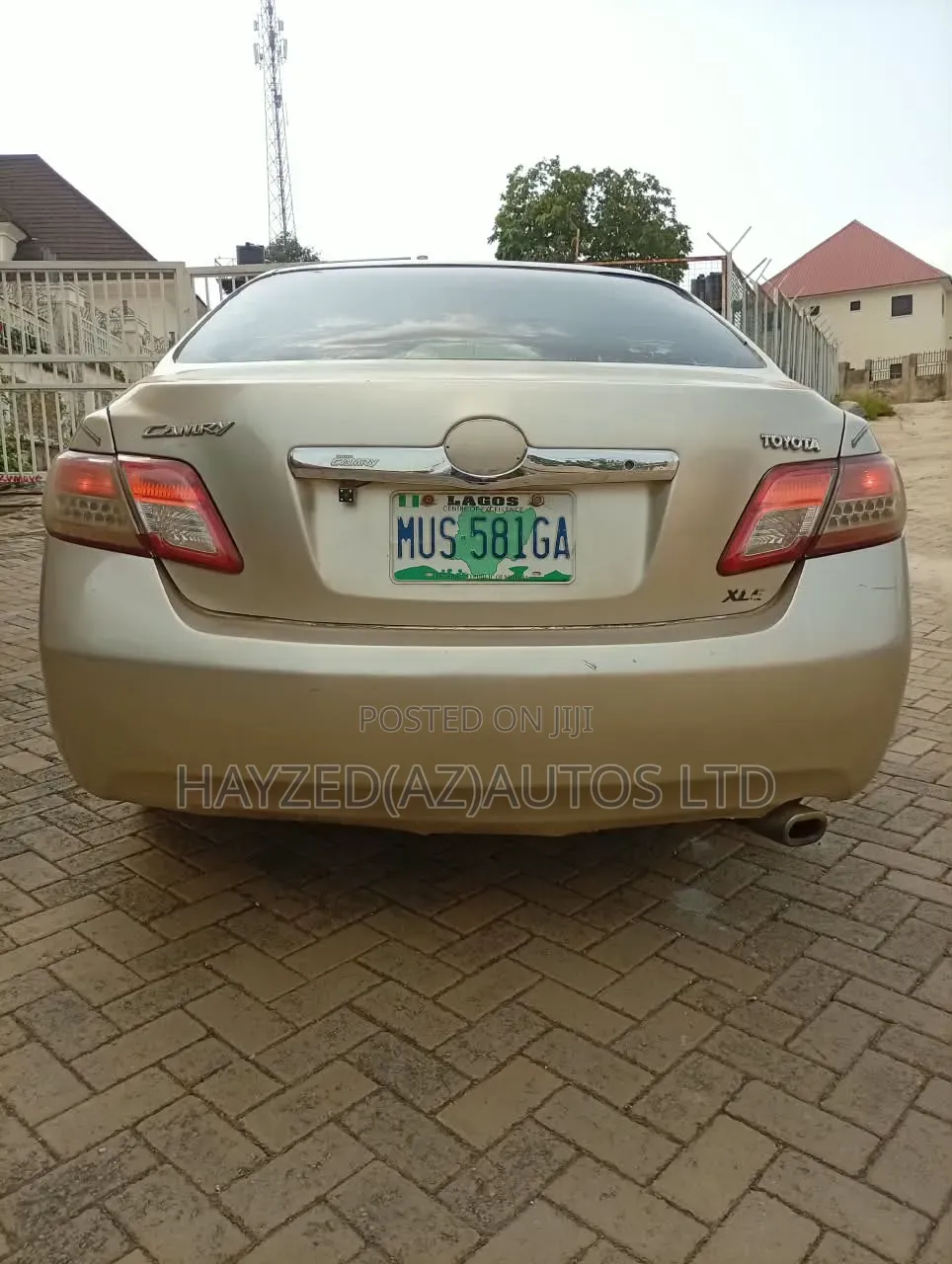 Toyota Camry 2009 Gold