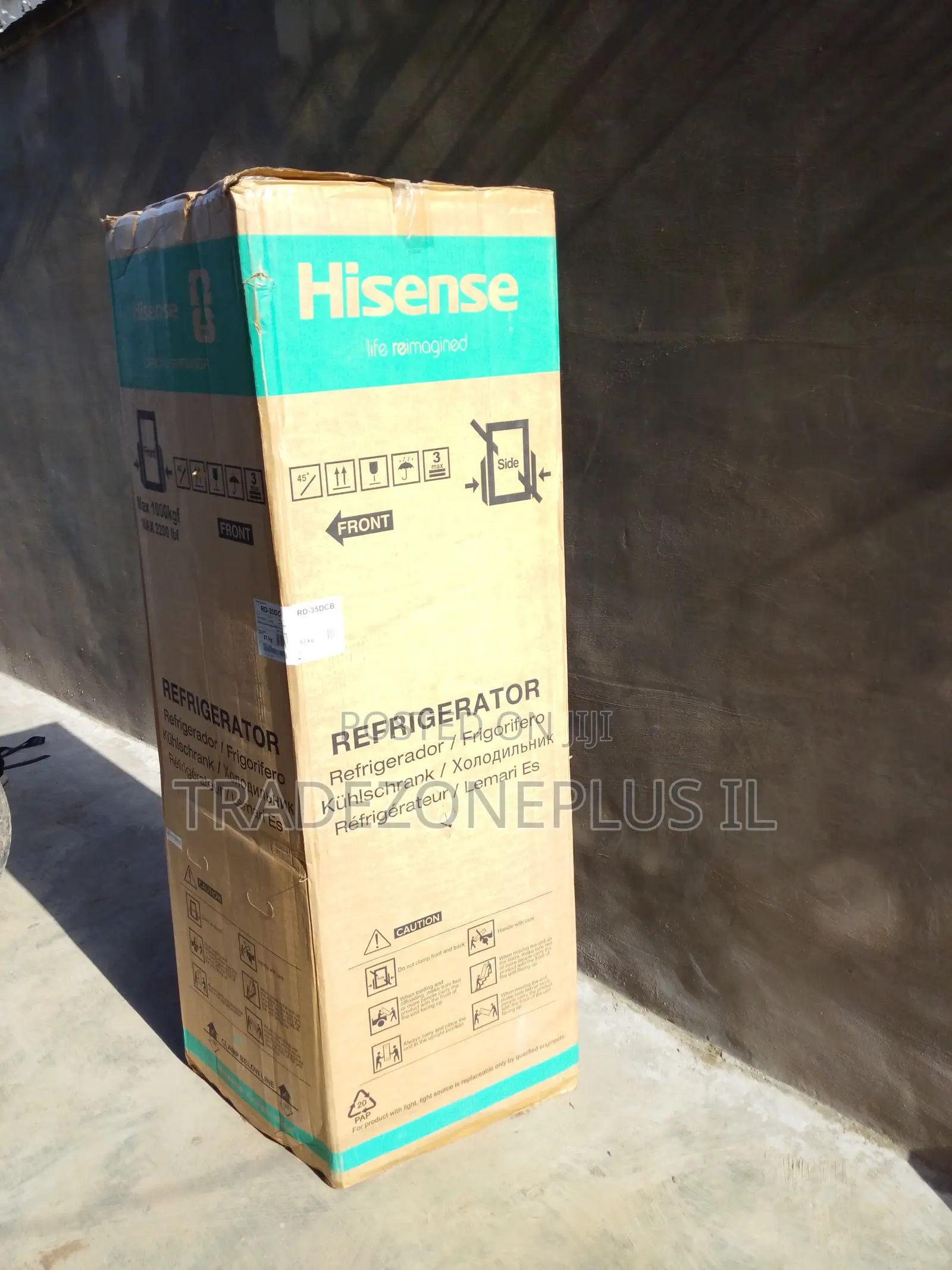 Hisense RD-3DCB 264L Fridge With Easy-Access Water Dispenser