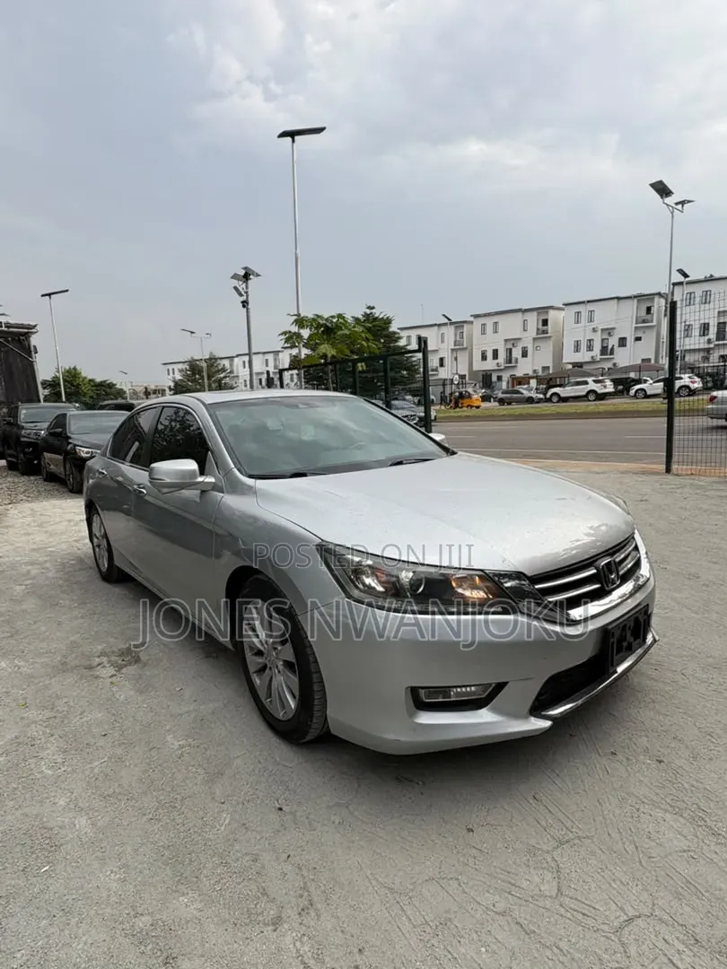 Honda Accord EX 4dr Sedan FWD (2.4L 4cyl 2A) 2013 Silver