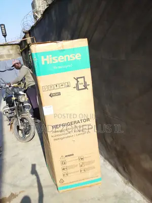 Hisense 264L Fridge With Built-in Water Dispenser for Easy Access