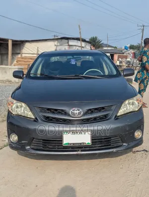 Toyota Corolla 2012 Gray