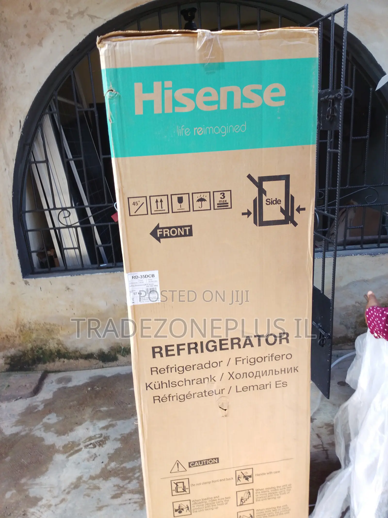 Hisense RD-3DCB 264L Fridge With Built-in Drinking Water Dispenser