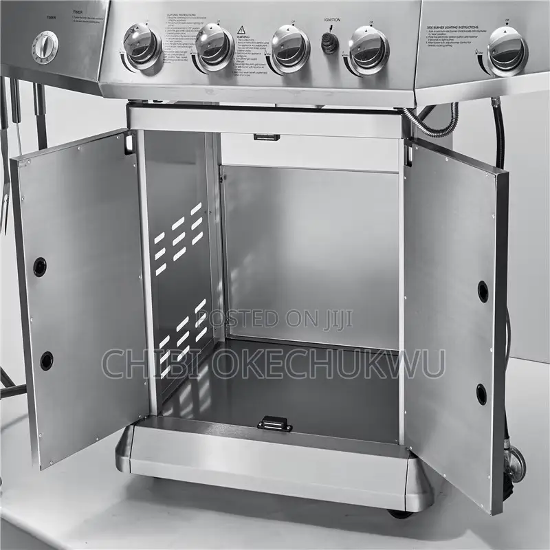4-Burner Gas/Charcoal BBQ Grill With Side Stove
