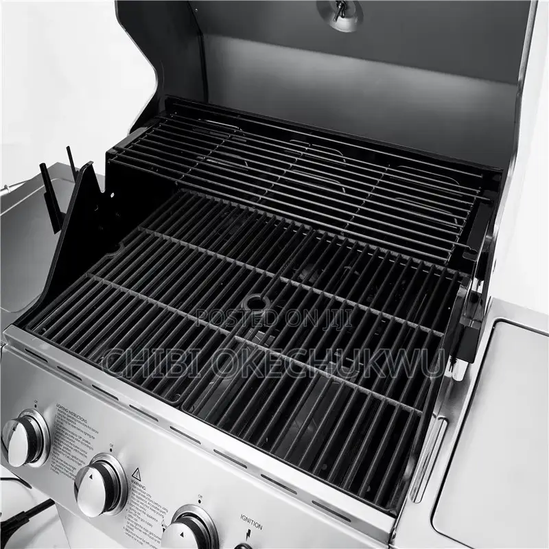 4-Burner Gas/Charcoal BBQ Grill With Side Stove