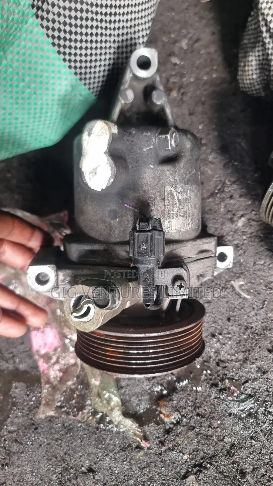 A/C COMPRESSOR Nissan Amira 2012