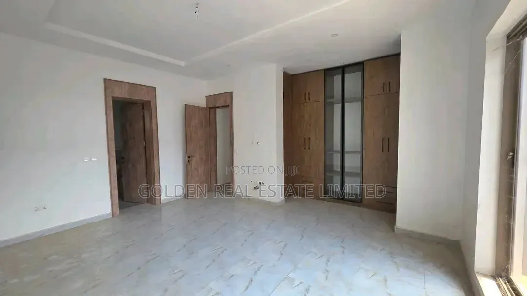 5bdrm Duplex in Jahi for rent