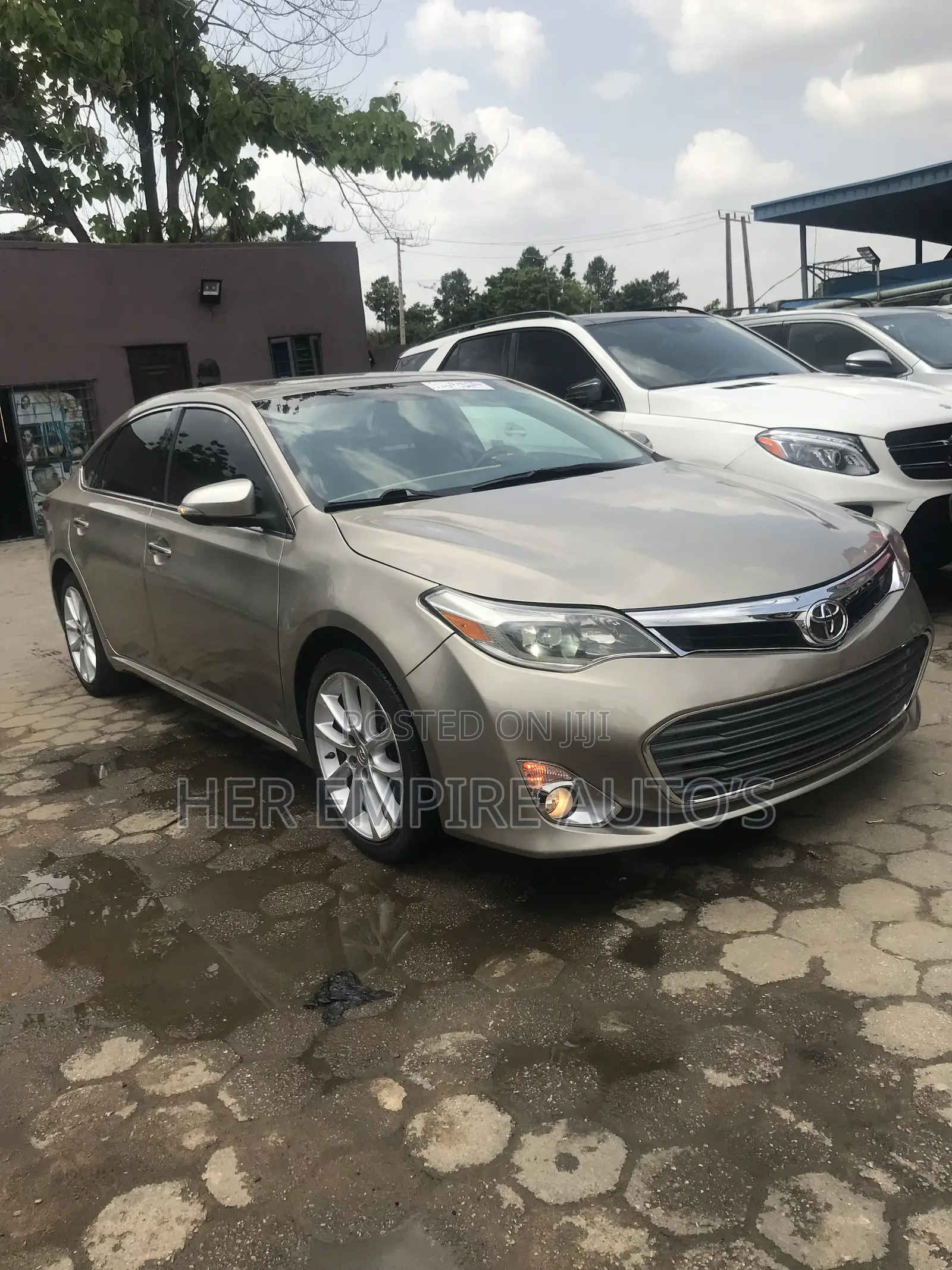 Toyota Avalon 2014 Gold