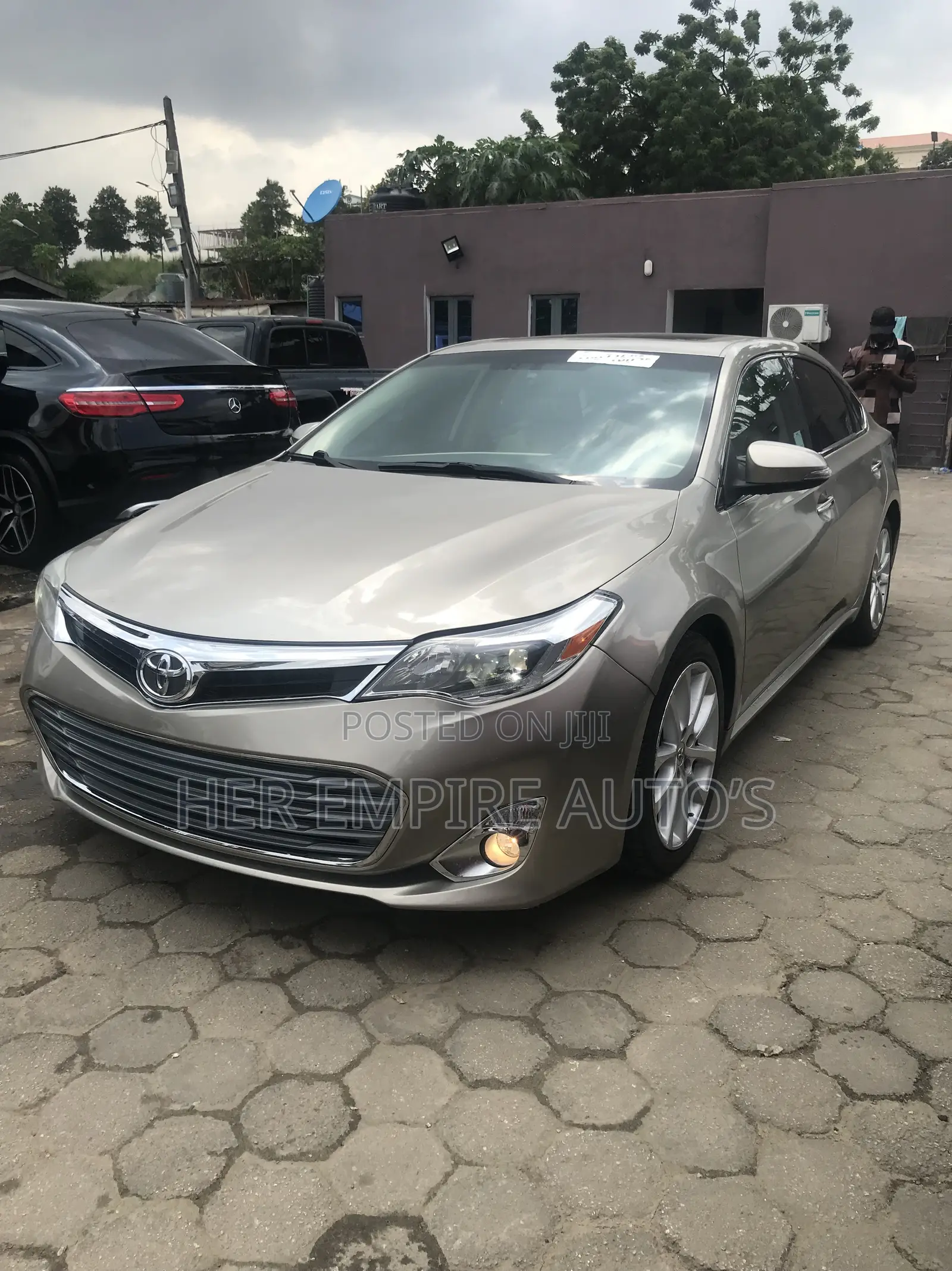 Toyota Avalon 2014 Gold