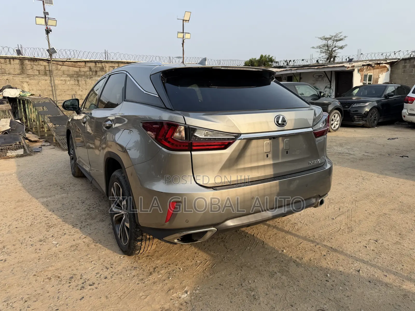 Lexus RX 350 AWD 2017 Gold