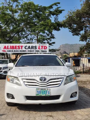 Toyota Camry LE 4dr Sedan (2.5L 4cyl 6AM) 2010 White