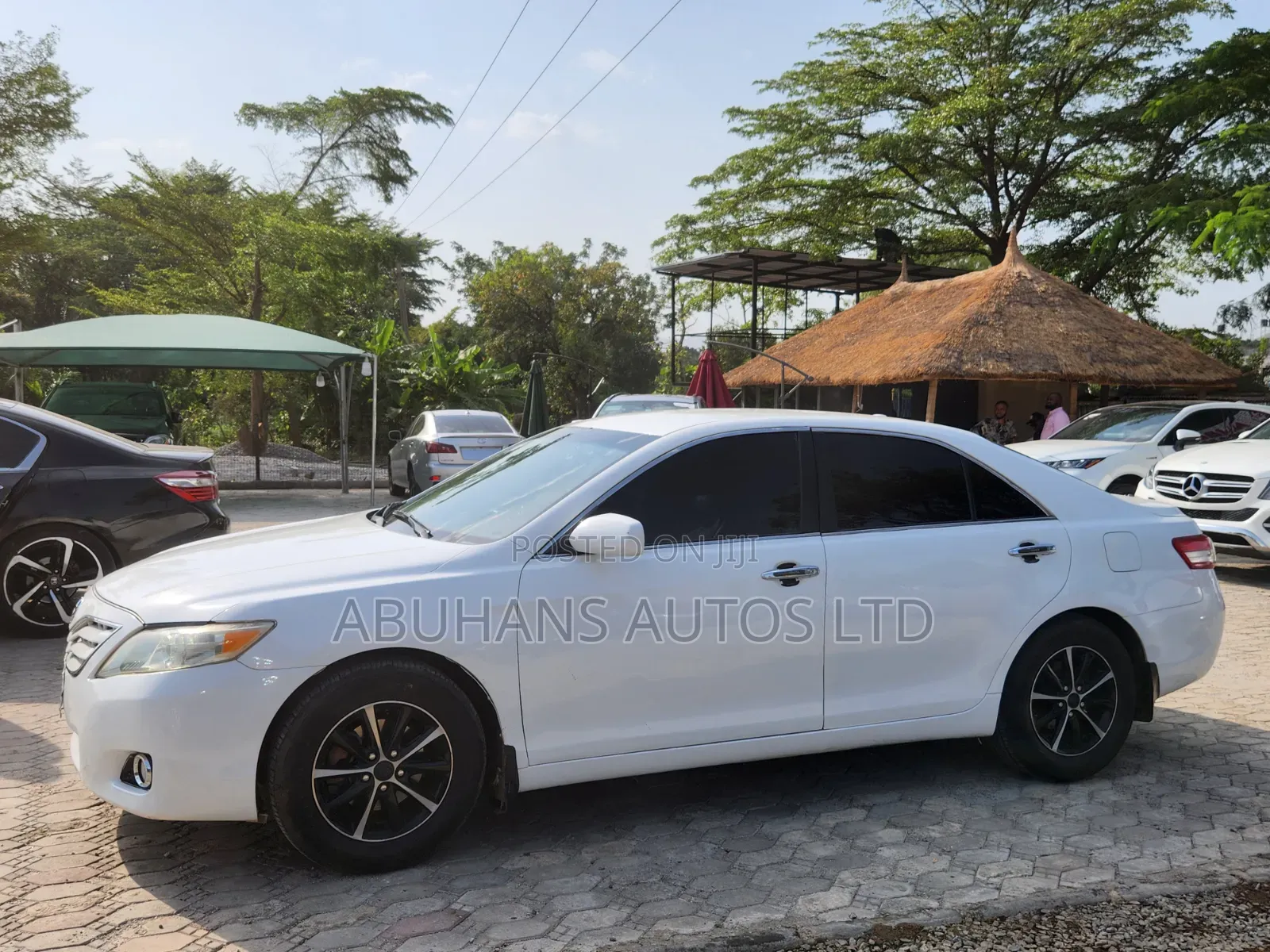 Toyota Camry LE 4dr Sedan (2.5L 4cyl 6AM) 2010 White