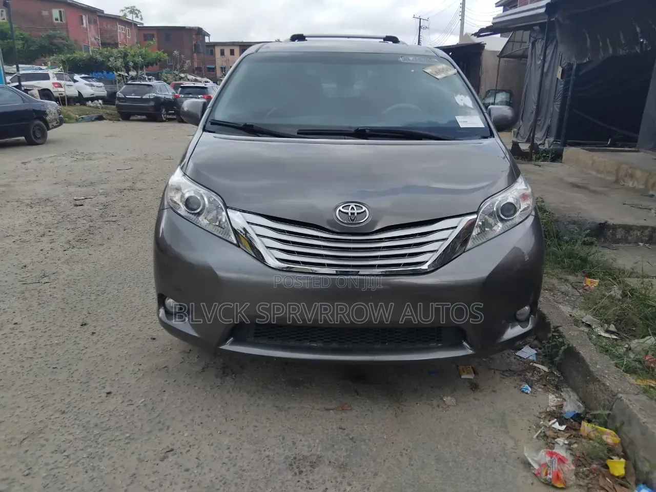 Toyota Sienna 2011 Silver