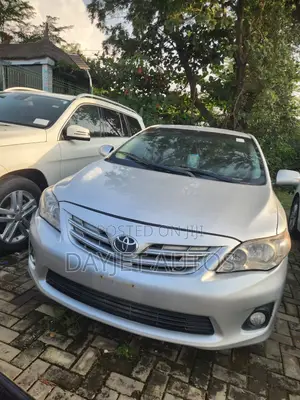 Toyota Corolla 2013 Silver