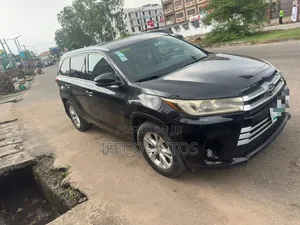 Toyota Highlander 2014 Black
