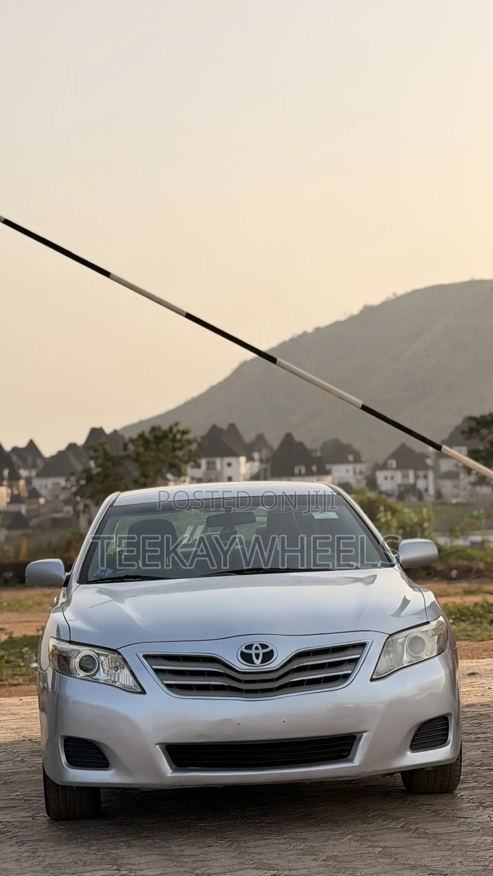 Toyota Camry 2010 Silver