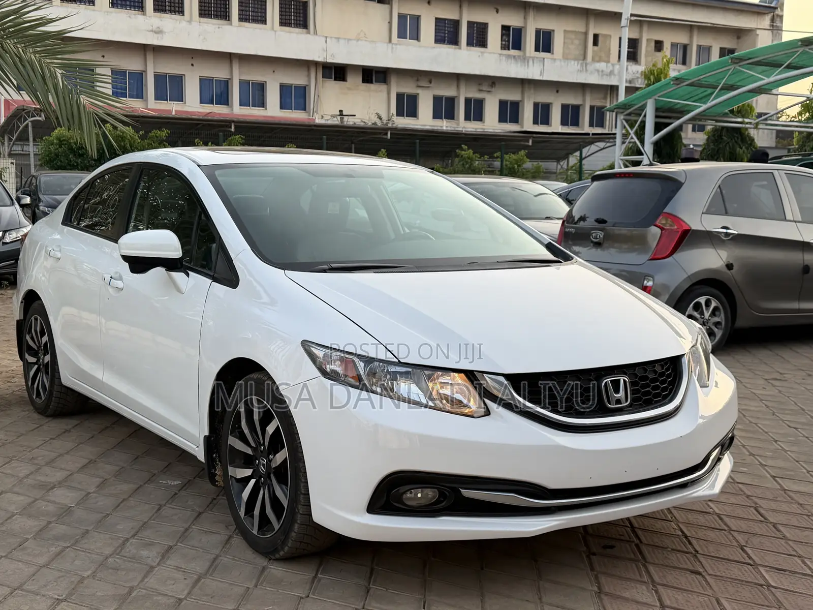 Honda Civic EX-L 4dr Sedan (1.8L 4cyl CVT) 2014 White