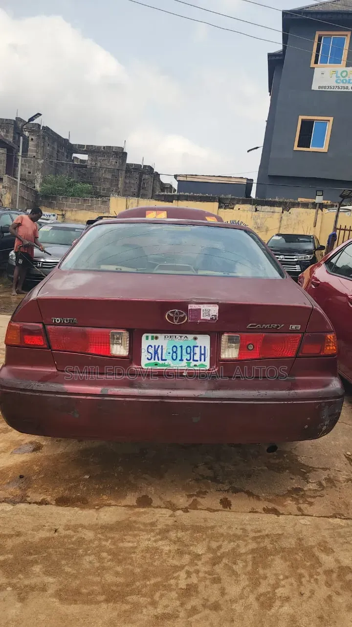 Toyota Camry 2000 Burgundy