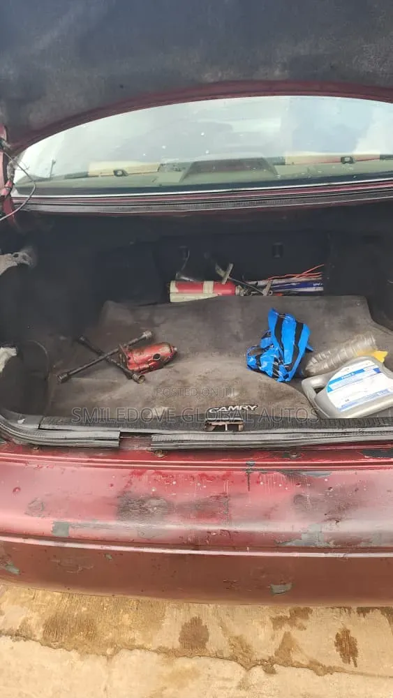 Toyota Camry 2000 Burgundy