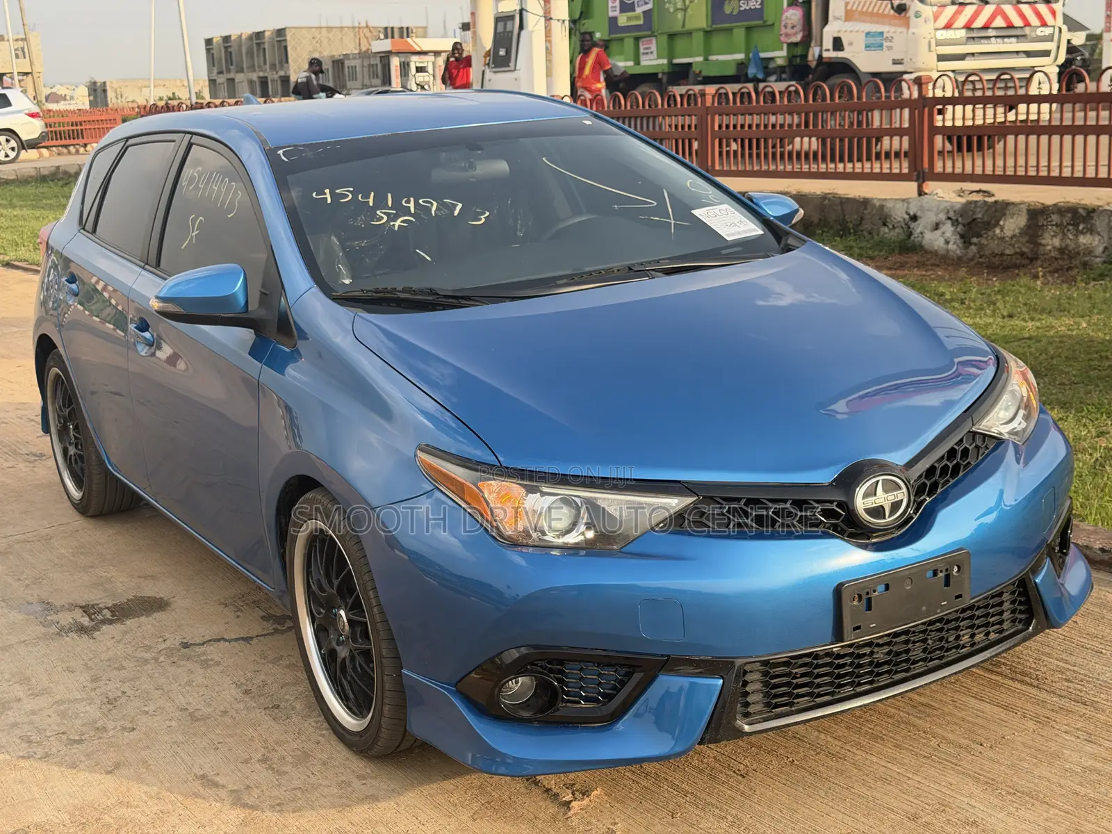 Scion iM Base 2016 Blue