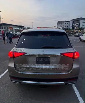 Mercedes-Benz GLE-Class GLE 350d 4MATIC 2020 Gold