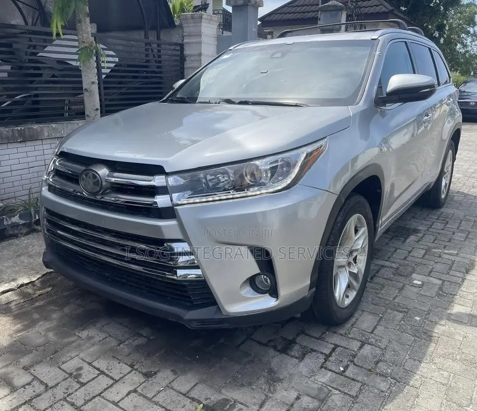Toyota Highlander Limited 4x4 V6 (3.5L 6cyl 8A) 2017 Silver