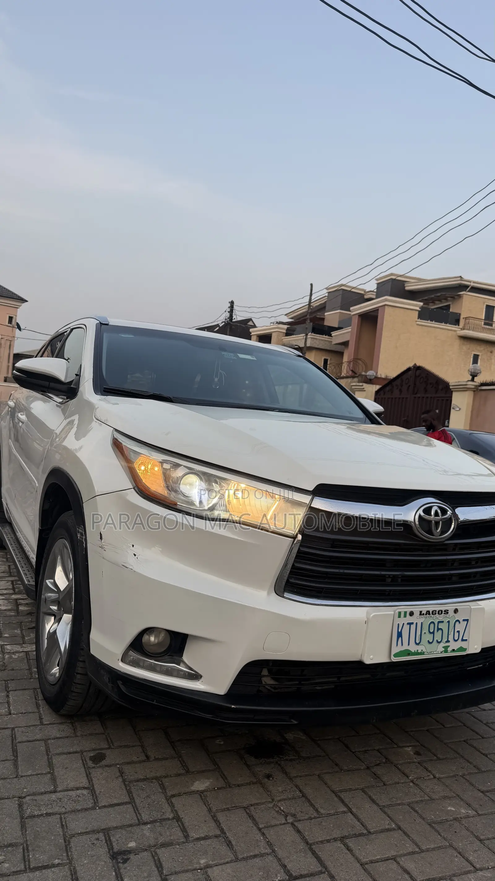 Toyota Highlander Limited 4dr SUV (3.5L 6cyl 6A) 2015 White