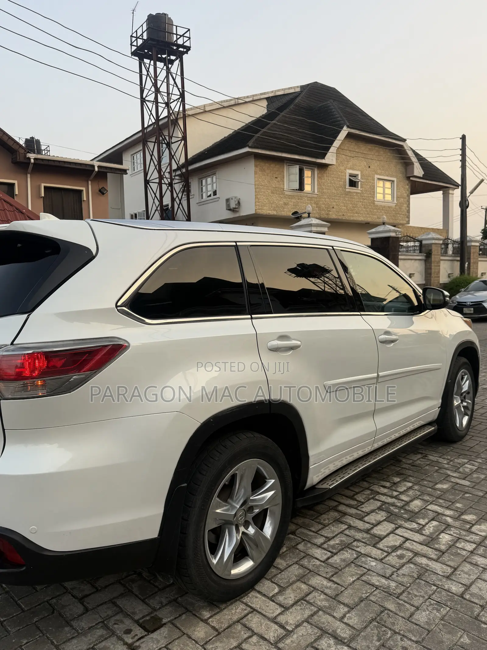 Toyota Highlander Limited 4dr SUV (3.5L 6cyl 6A) 2015 White