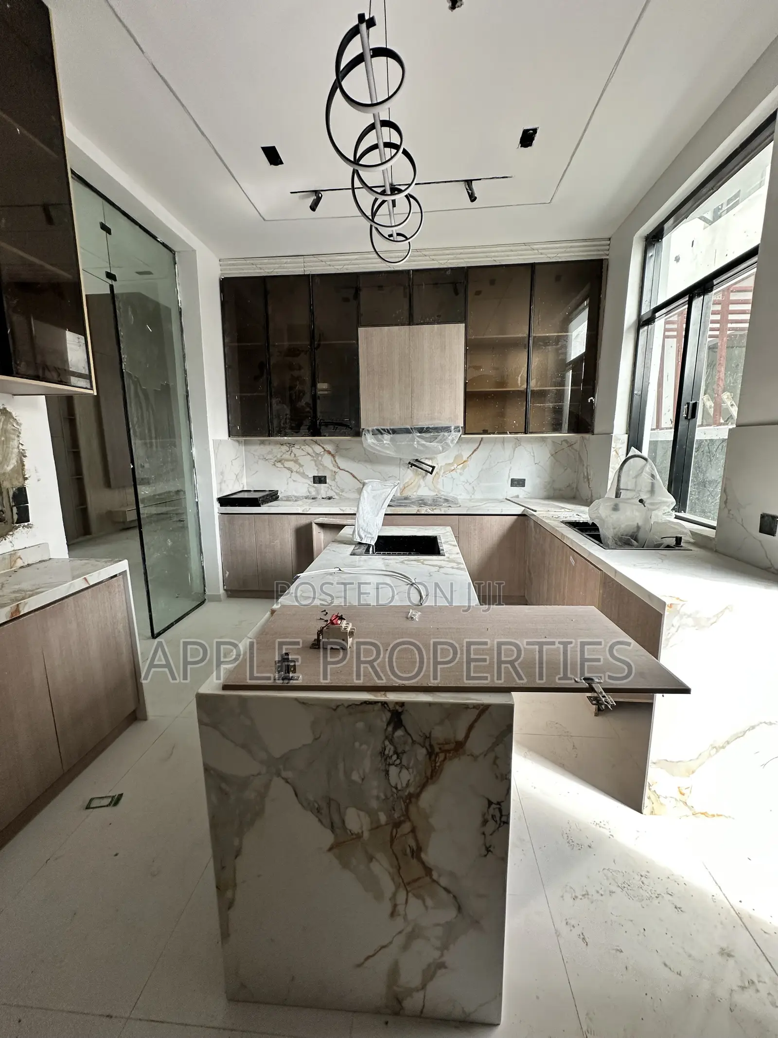 Luxury 5 Bedroom and BQ