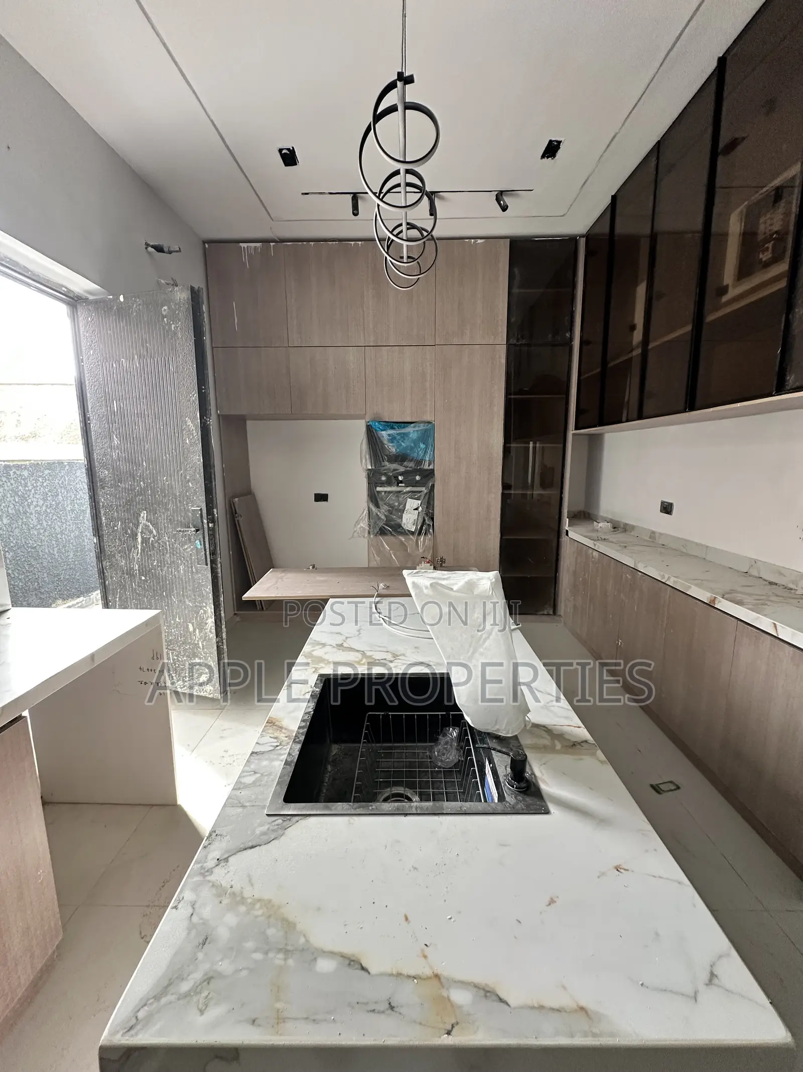 Luxury 5 Bedroom and BQ