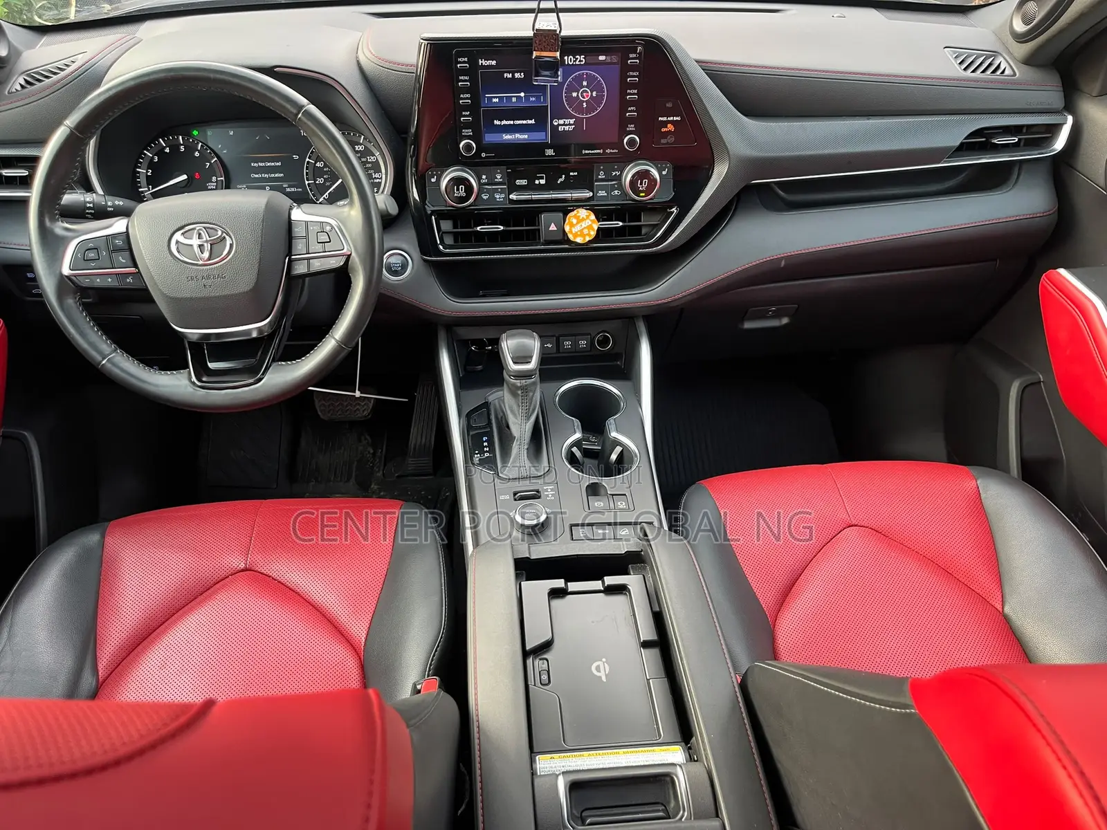 Toyota Highlander XSE 2022 Blue