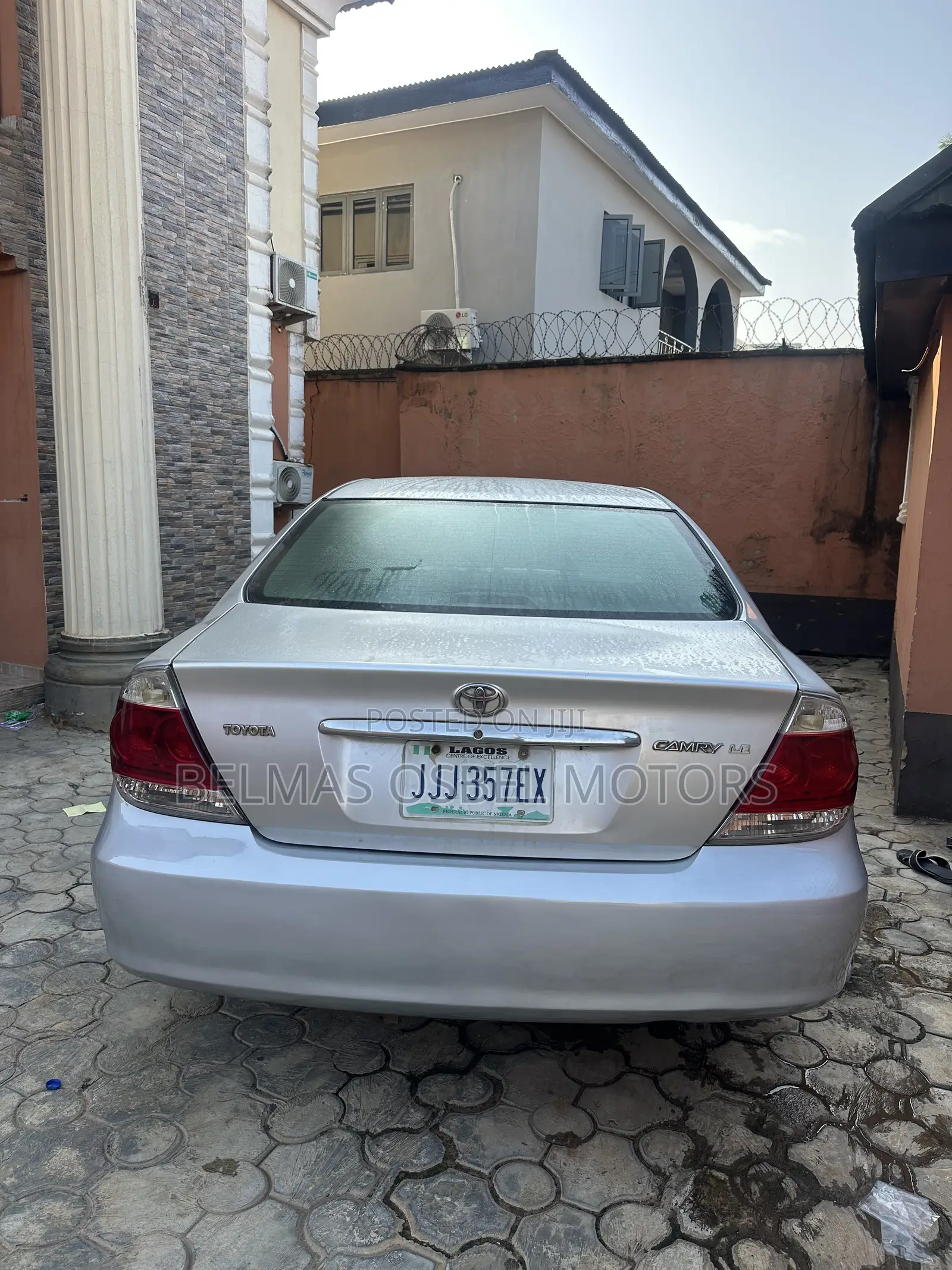 Toyota Camry LE 4dr Sedan (2.4L 4cyl 5M) 2003 Black