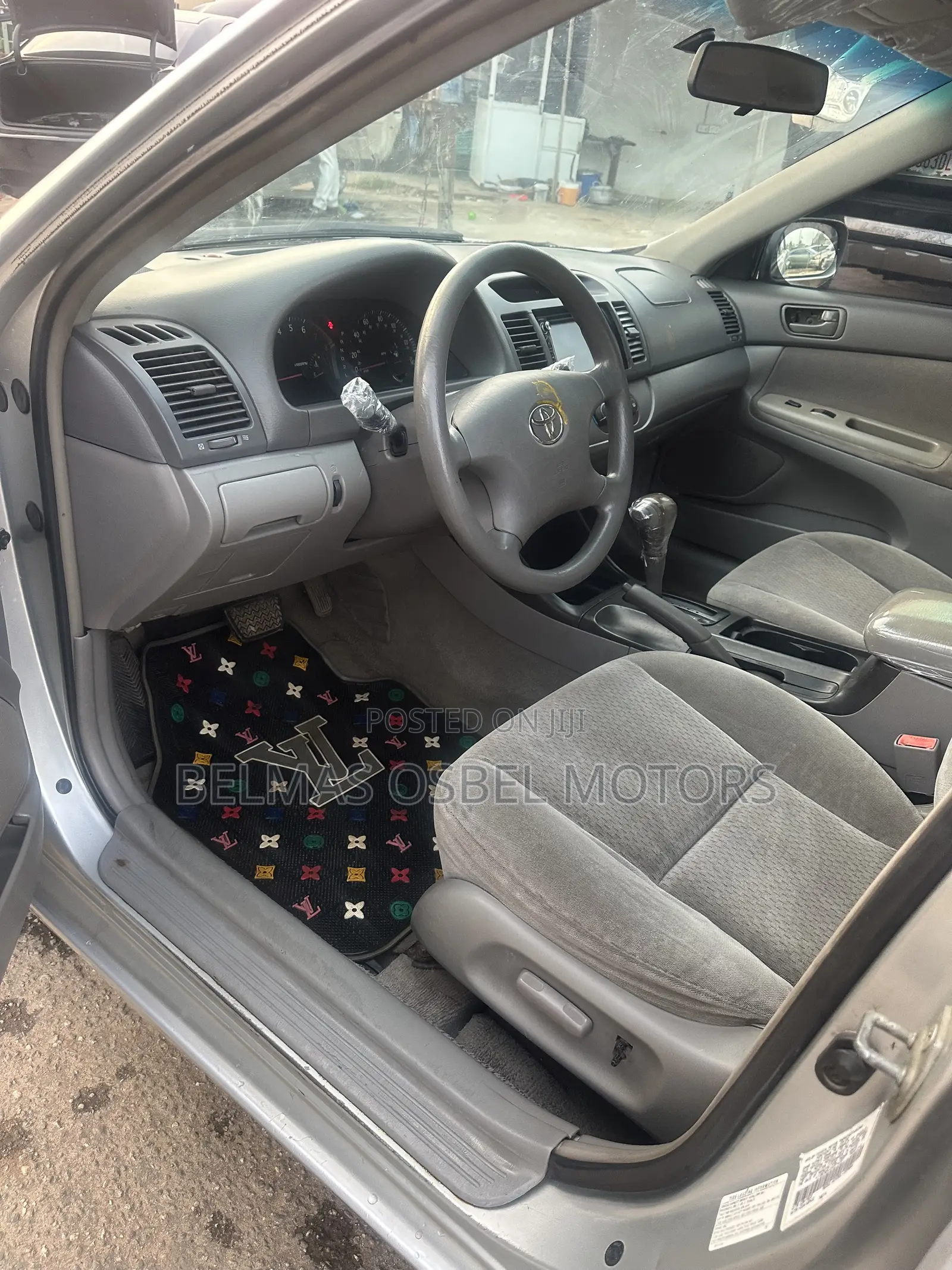 Toyota Camry LE 4dr Sedan (2.4L 4cyl 5M) 2003 Black