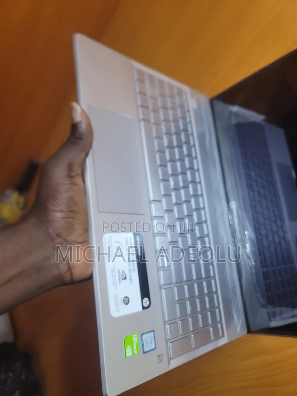 Laptop HP Pavilion 15-cs3063cl 8GB Intel Core i7 SSD 256GB