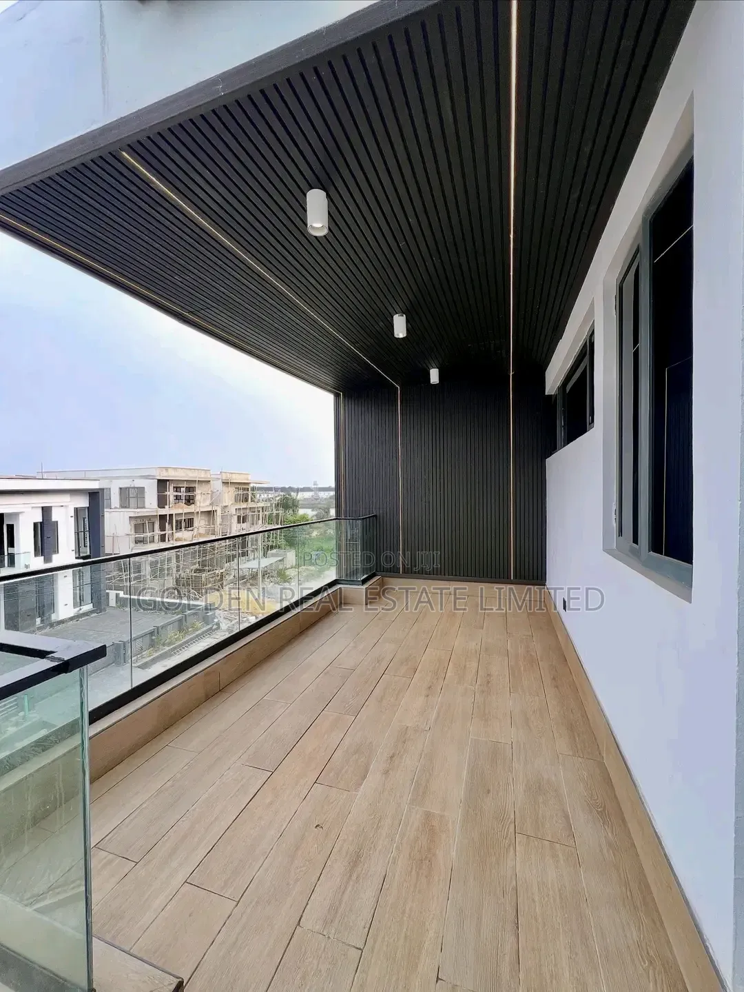 5bdrm Duplex in Lekki Phase 1 for sale