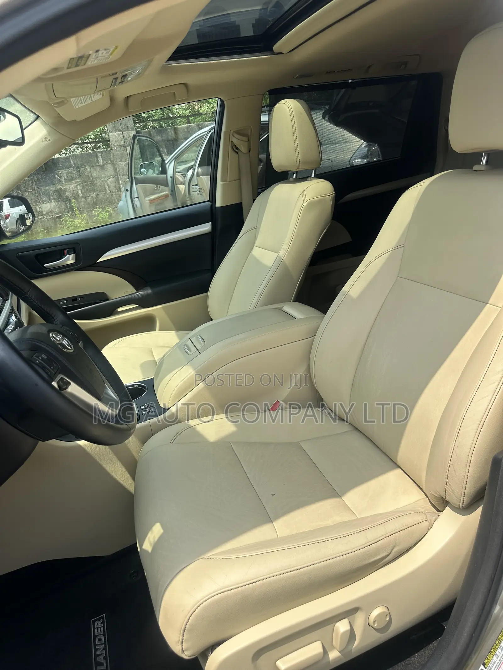 Toyota Highlander XLE 4dr SUV (3.5L 6cyl 6A) 2015 Gold