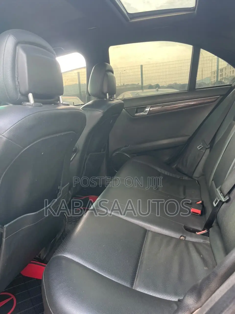 Mercedes-Benz C300 2010 Black