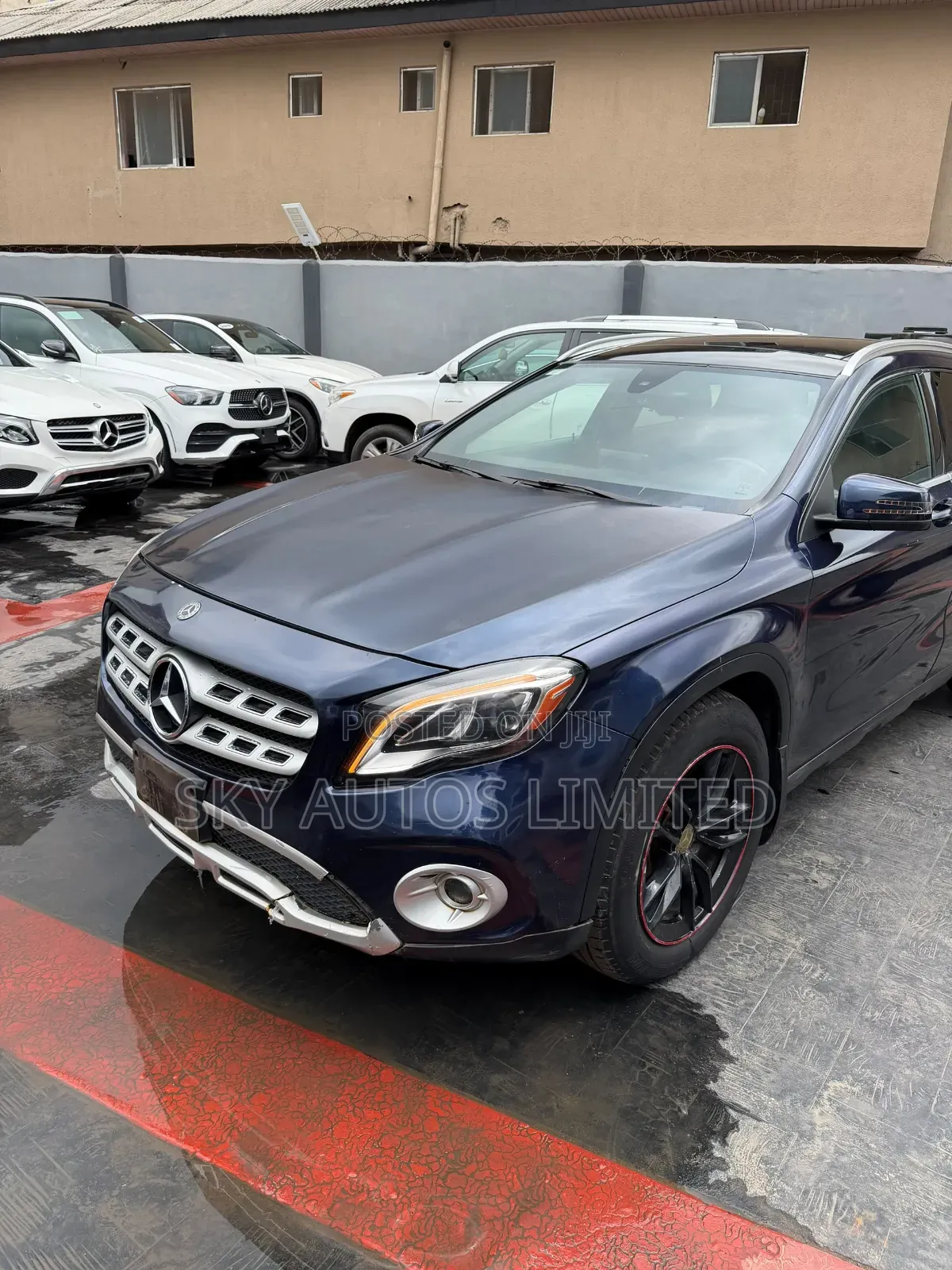 Mercedes-Benz GLA 250 2018 Blue