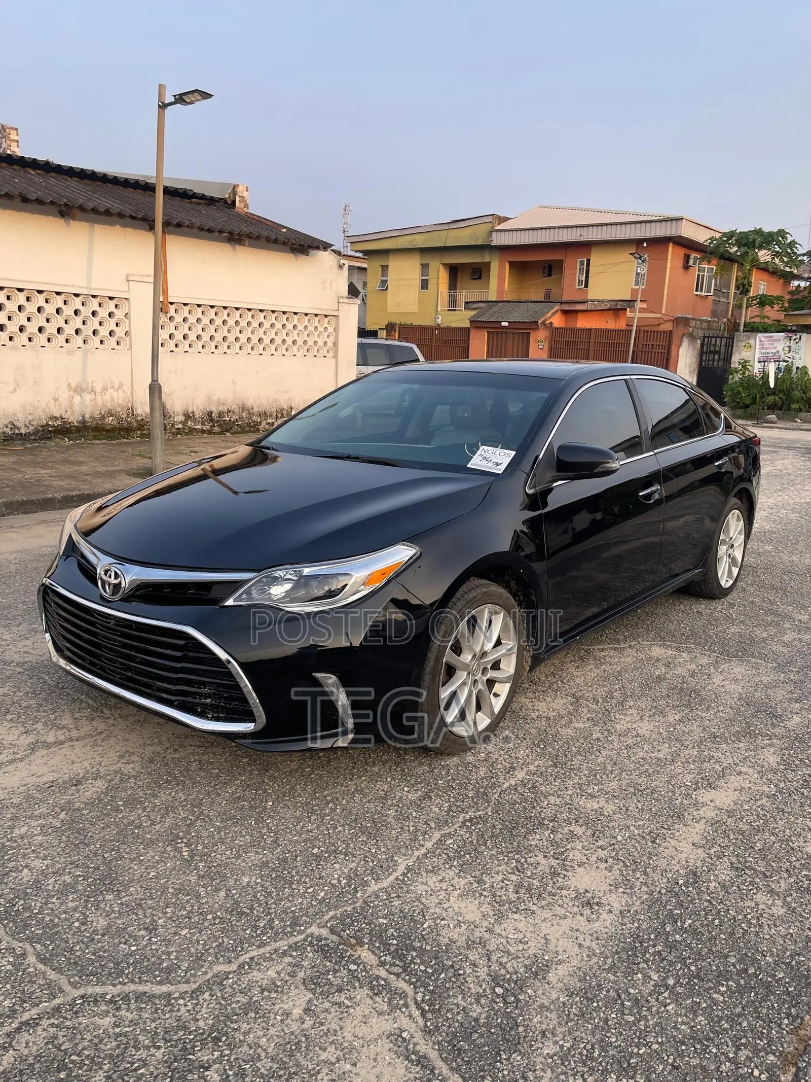 Toyota Avalon XLE Touring 4dr Sedan (3.5L 6cyl 6A) 2014 Black