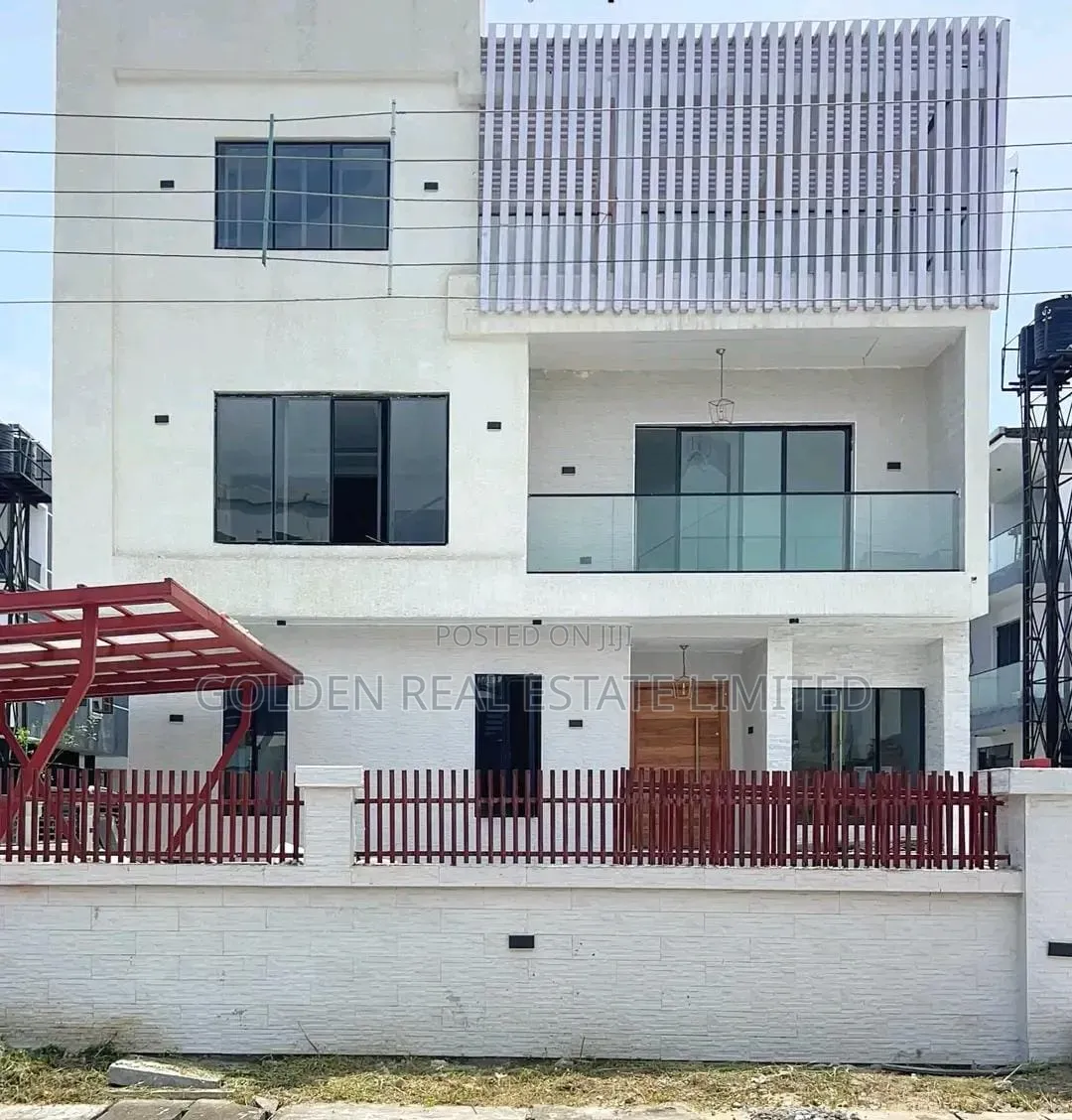 5bdrm Duplex in Osapa london for sale