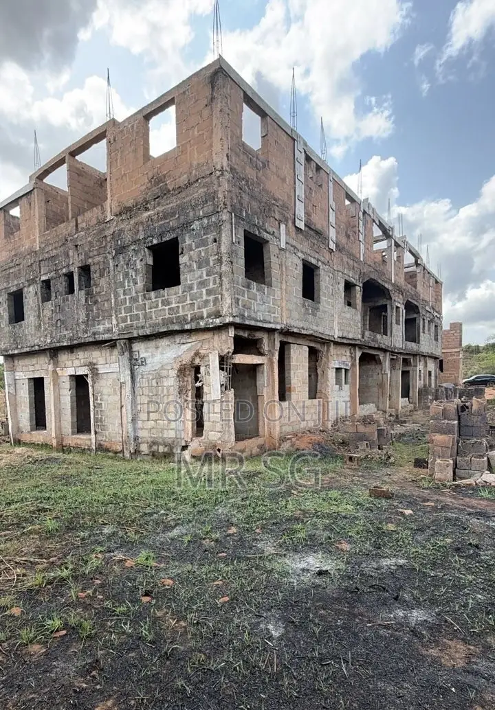 2bdrm Block of Flats in Idemili for sale