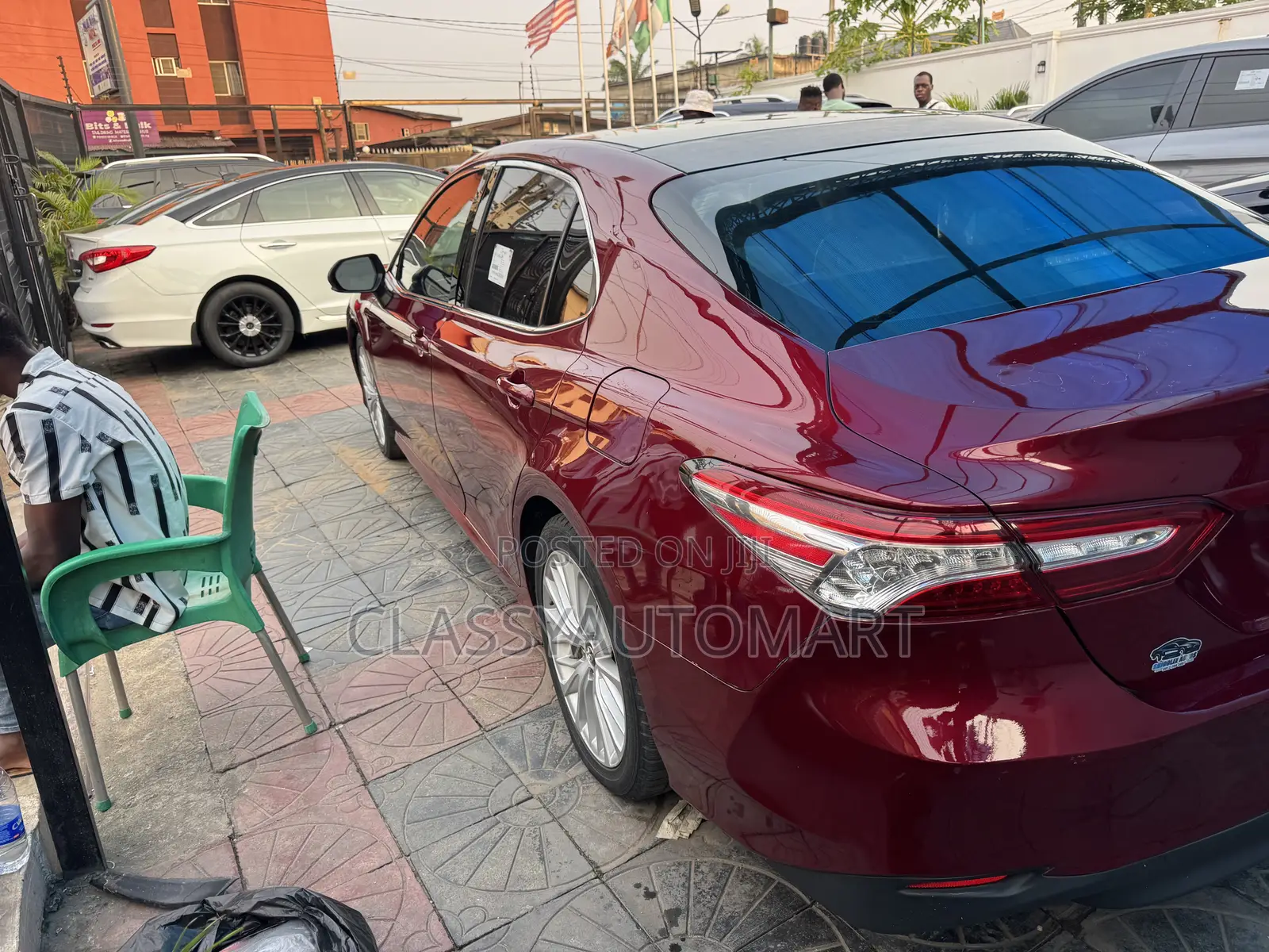 Toyota Camry XLE FWD (2.5L 4cyl 8AM) 2018 Burgundy