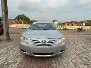 Toyota Camry 2009 Silver