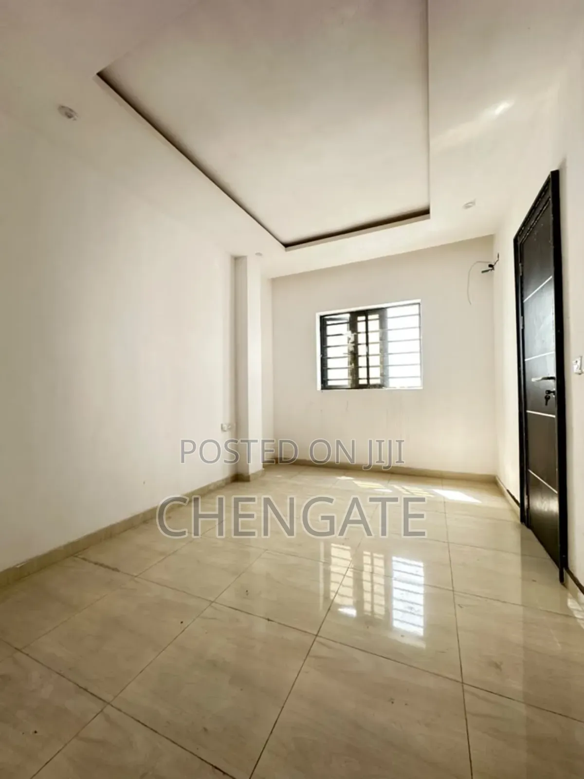 4bdrm Townhouse/Terrace in Ologolo for sale