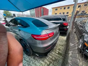 Mercedes-Benz GLC-Class 2019 Maroon
