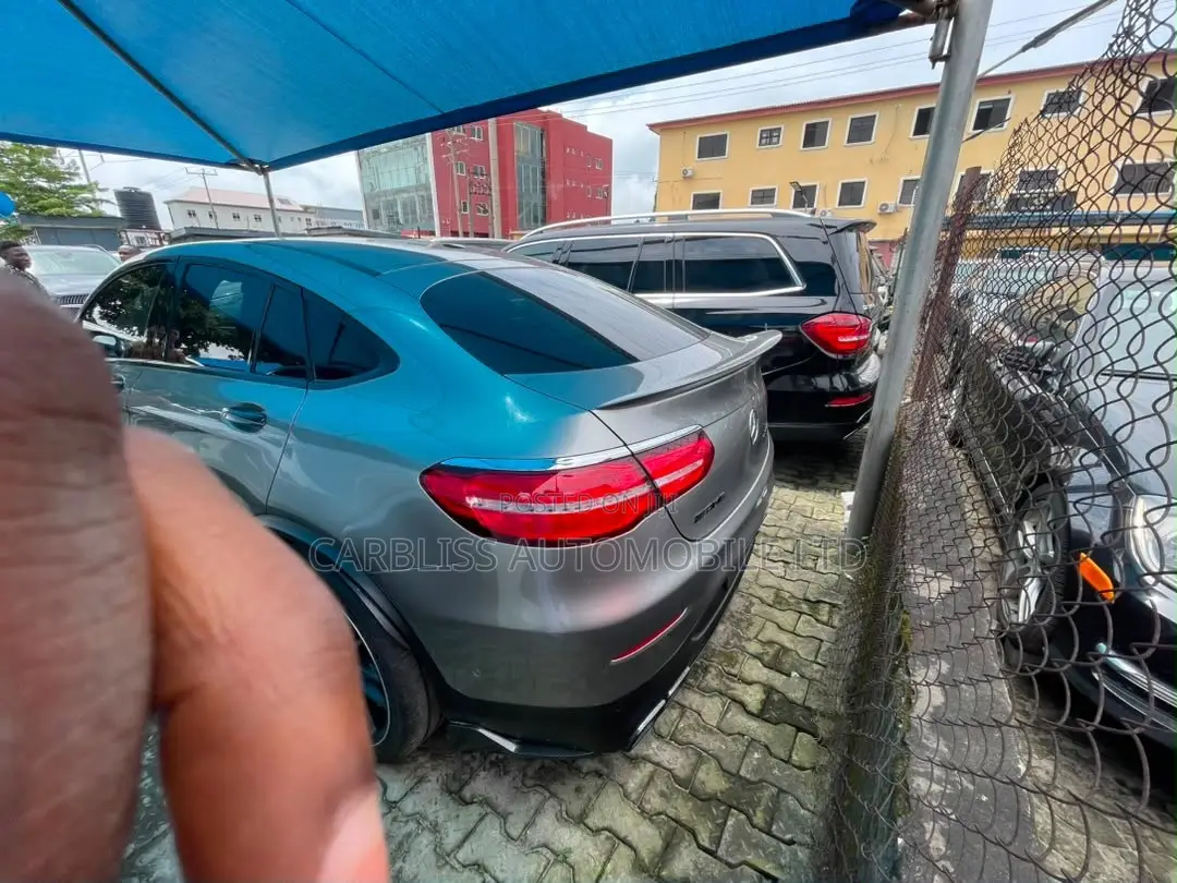 Mercedes-Benz GLC-Class 2019 Maroon