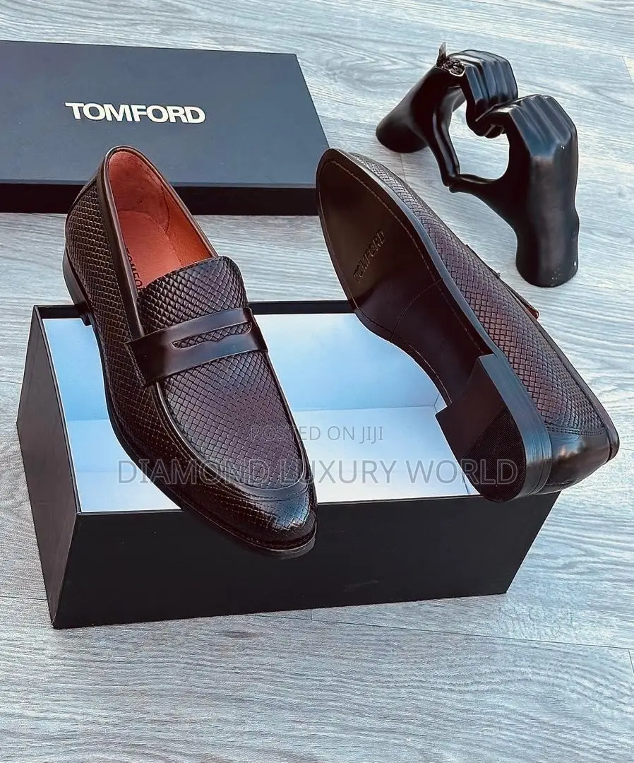 TOM FORD Luxury Men’s Shoes – Elegant Designer Footwear