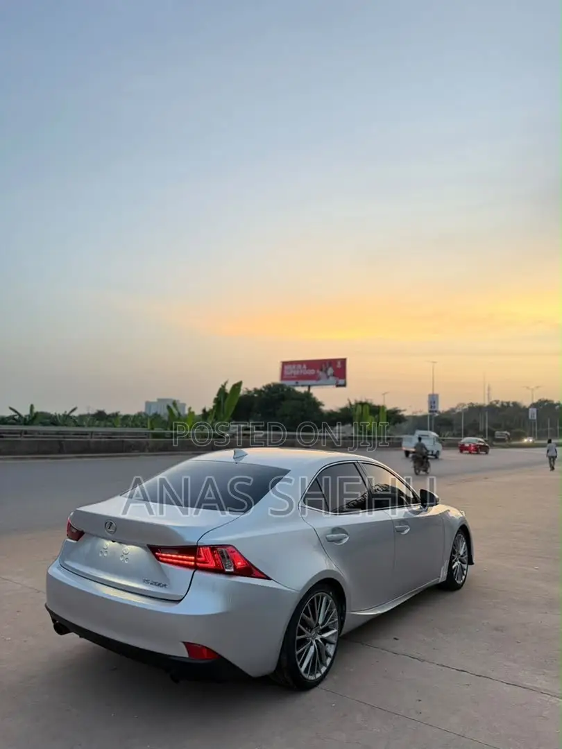 Lexus IS 200t 2016 Silver