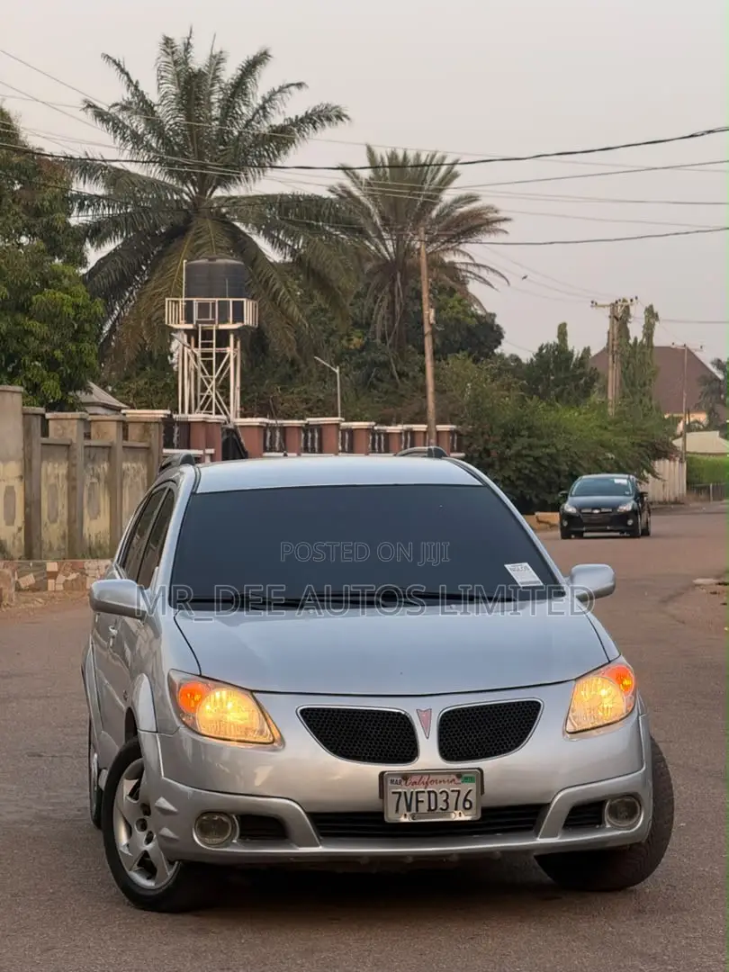 Pontiac Vibe 2005 Silver
