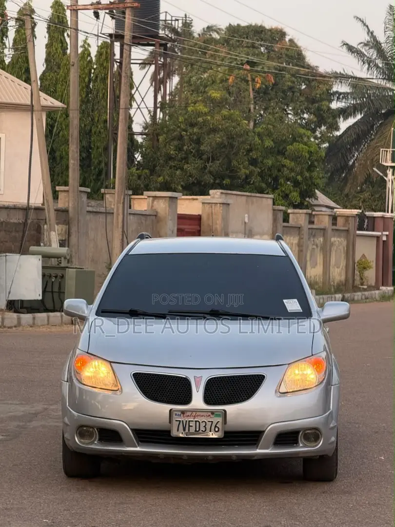 Pontiac Vibe 2005 Silver